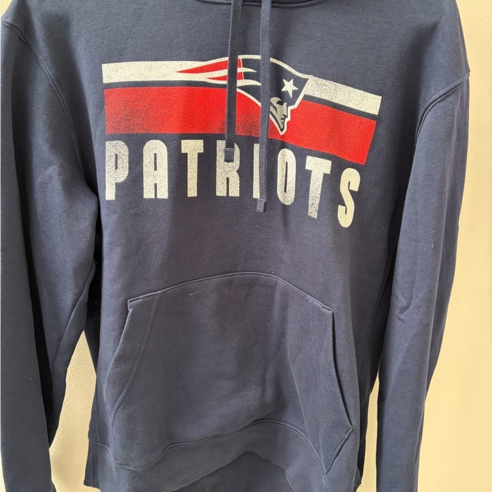 Nike Navy blue Patriots Pullover Hoodie with Red and White Graphics men's medium